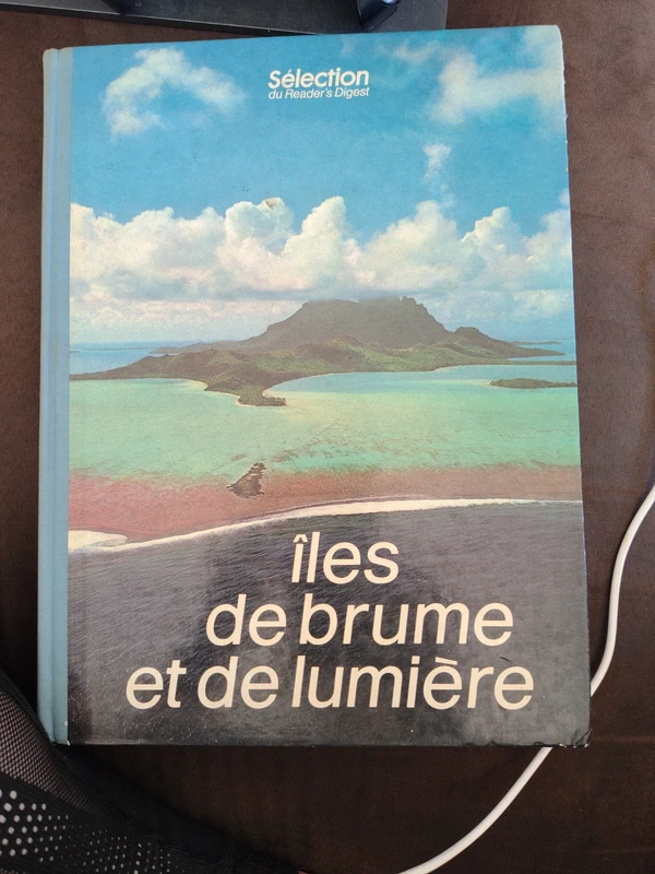 Îles de brumes et de lumière