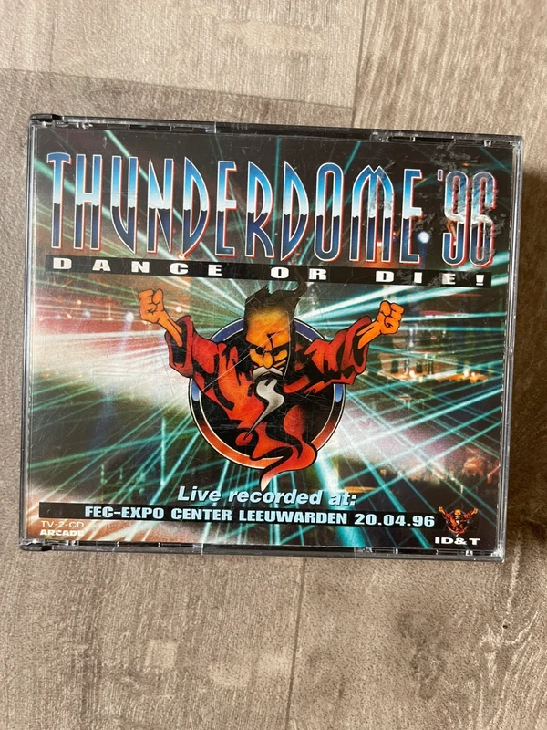 Thunderdome 96 Dance or die!