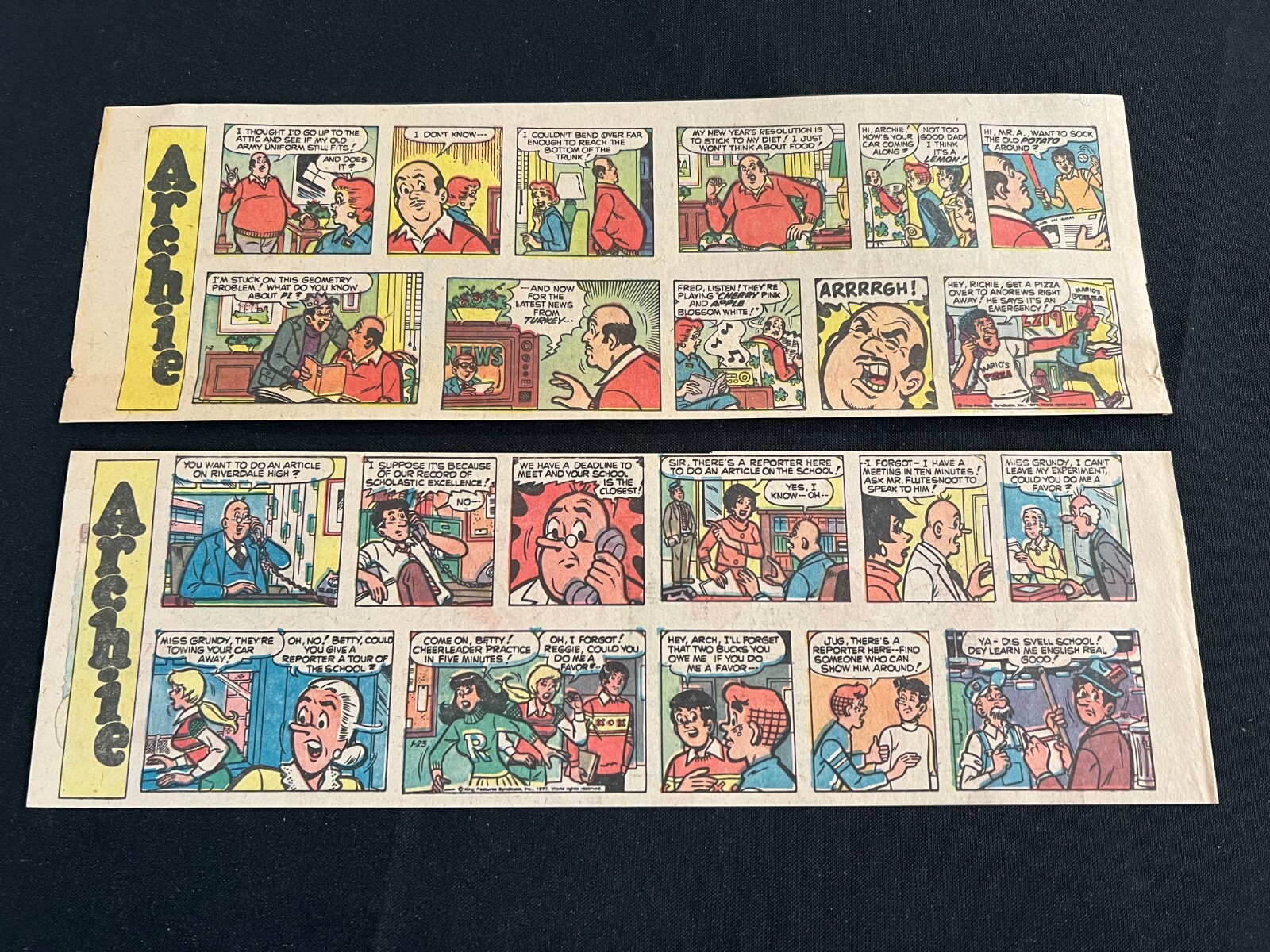 #Q17 ARCHIE by Dan DeCarlo lotto di 33 fumetti domenica quarto di pagina 1977