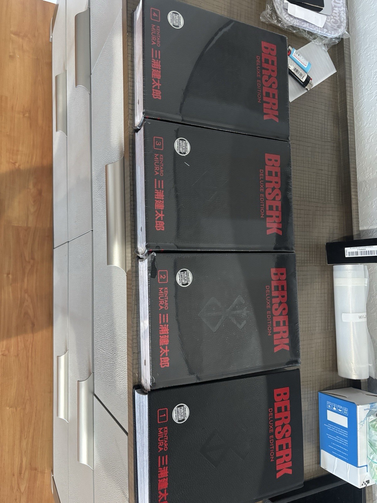 Berserk Deluxe Edition 1-4