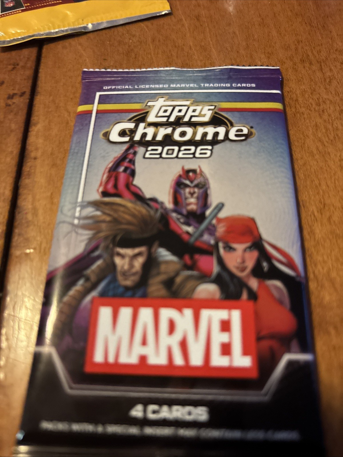 Topps Topps Chrome 2026 Marvel Trading Card Pack - 4 carte (confezione da 1)