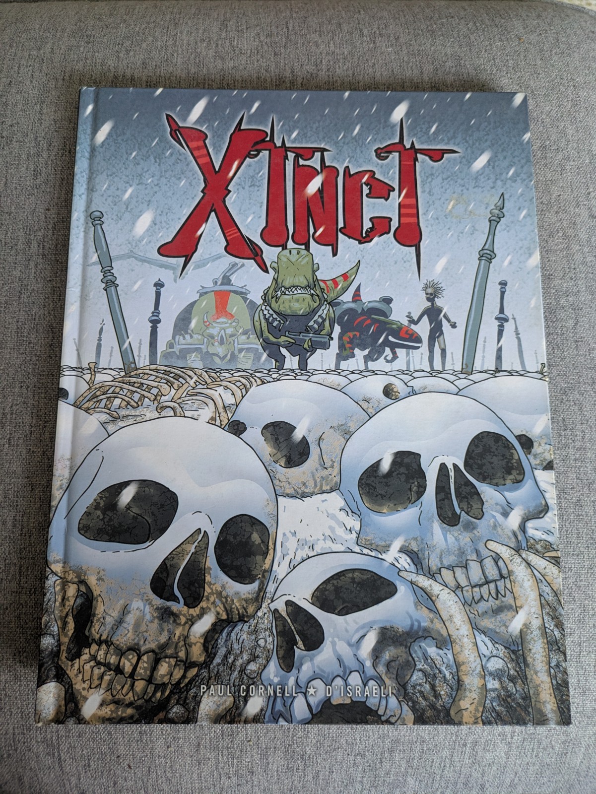 XTNCT (2000 AD Rebellion hardback book 2006) Paul Cornell, D'Israeli 