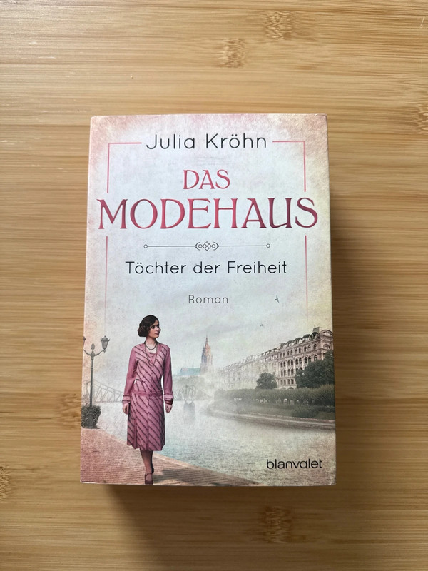 Buch das Modehaus von Julia Kröhn