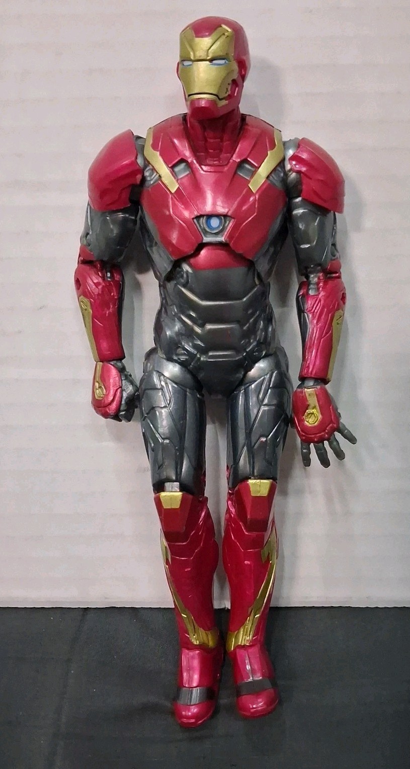 Marvel Legends Modellino Iron Man Sentry 6" sciolto da Homecoming confezione da 2