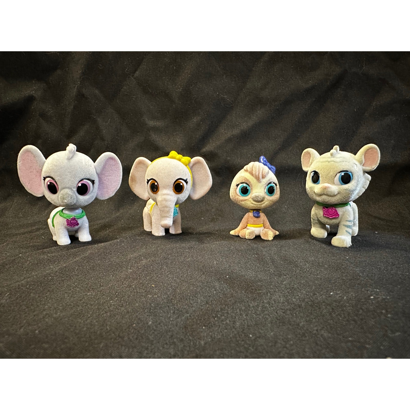 Lotto Personaggi Animali Floccati Disney Junior TOTS Elefante Koala Bradipo Tigre 4pz