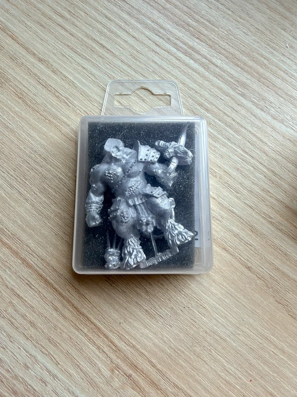 Minotauro Blood Bowl Plomo