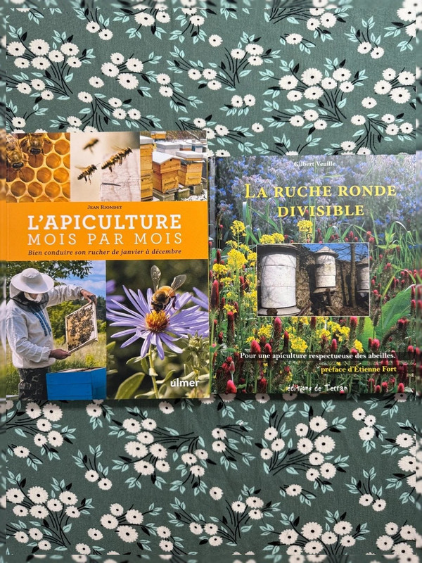 Lot 2 livres Apiculture  L'apiculture mois par mois et La ruche ronde divisible