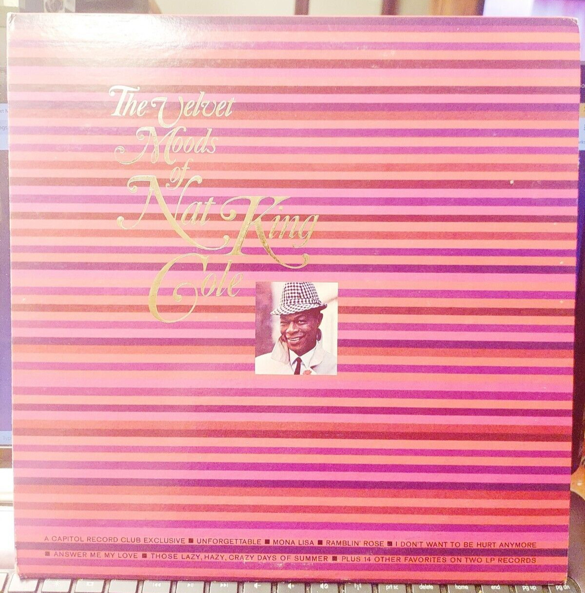 THE VELVET MOODS OF NAT KING COLE✨2 X VINYL✨ORIGINAL CAPITOL RECORDS ✨EXCELLANT✨