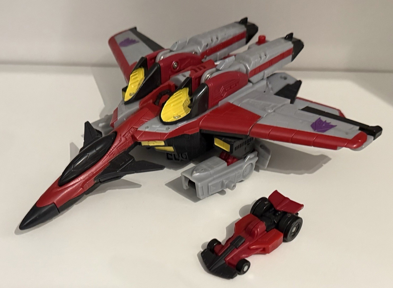 Transformers Armada Starscream (2002)  w/ Swindle Electronics Work