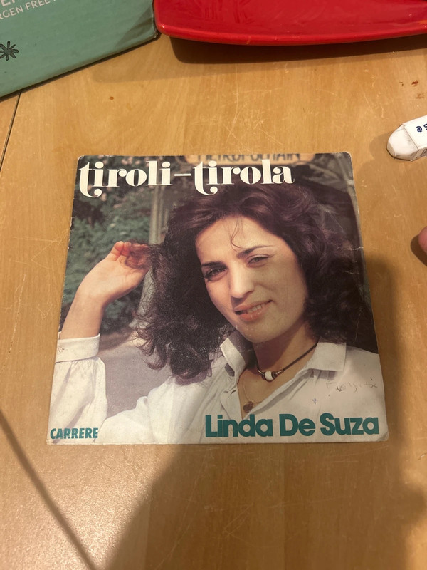 Linda de suza tiroli tirola et nao te cases
