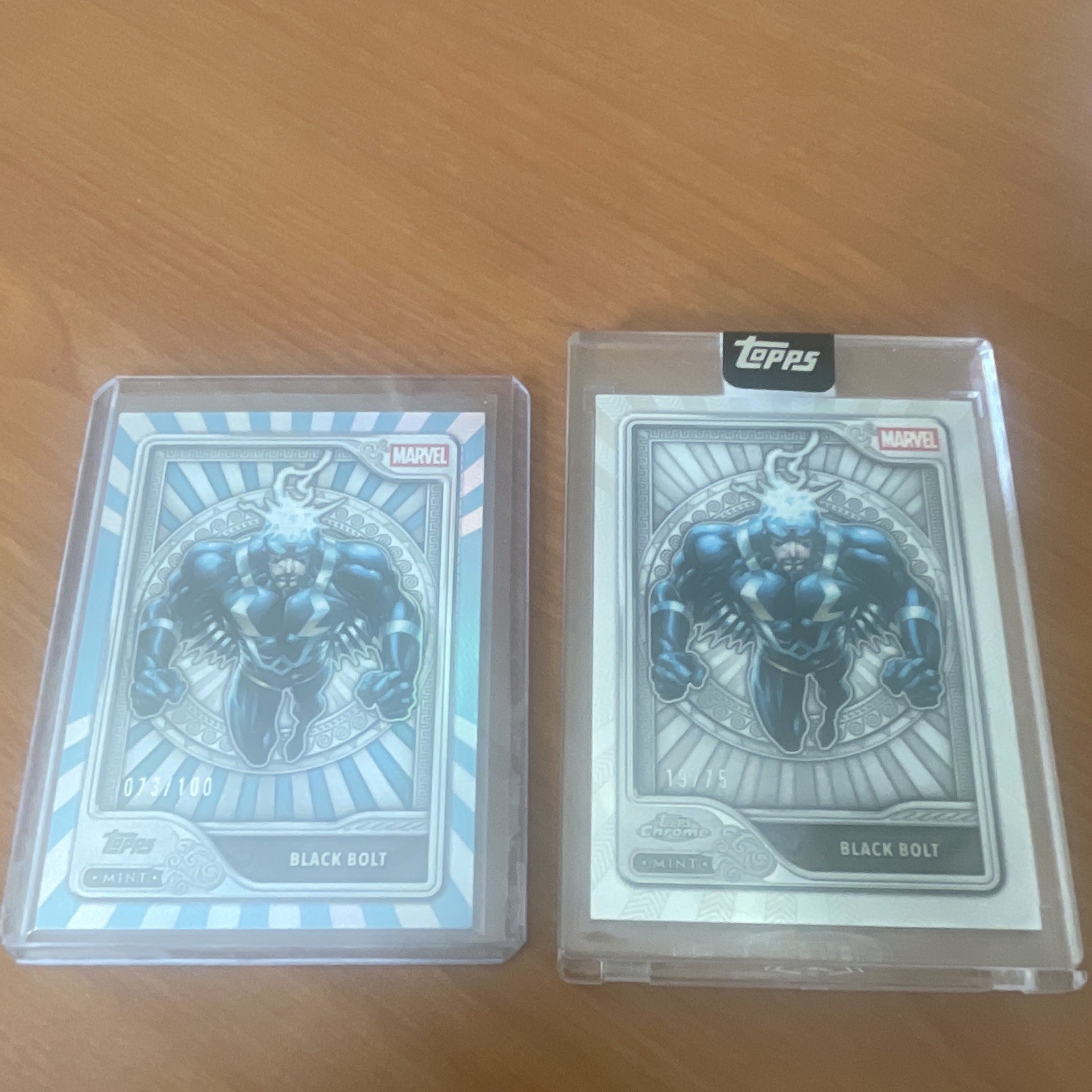 2026 Topps Mint Marvel Silver 2 carte - bullone nero incassato/75 e/100