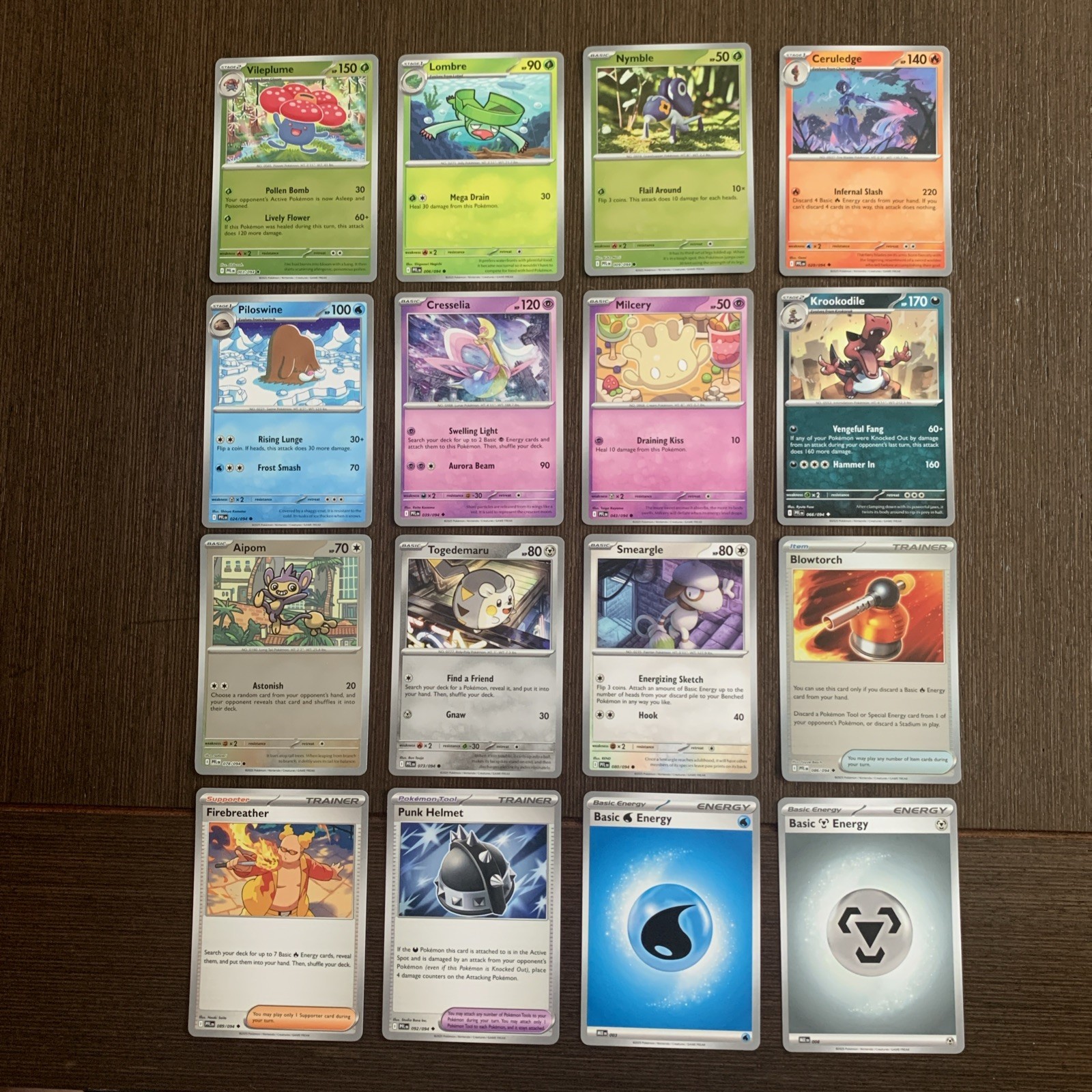 FIAMME FANTASTICHE - Lotto di 16 carte (12x Bulk + 4x Holo/Reverse Holo) casuali