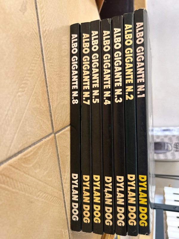 Lotto “Albo gigante” Dylan Dog