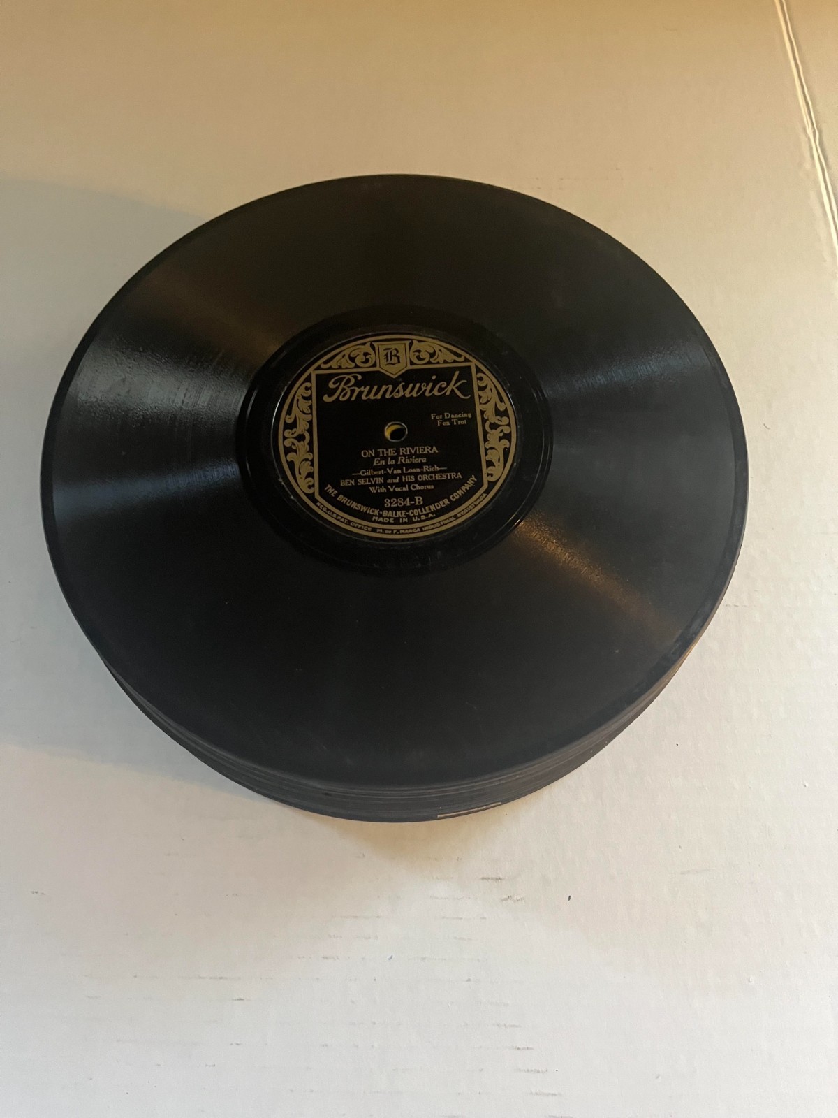 LOT OF 25 VINTAGE 78 RPM SHELLAC RECORDS VARIOUS GENRES, ARTISTS AND LABELS VG +
