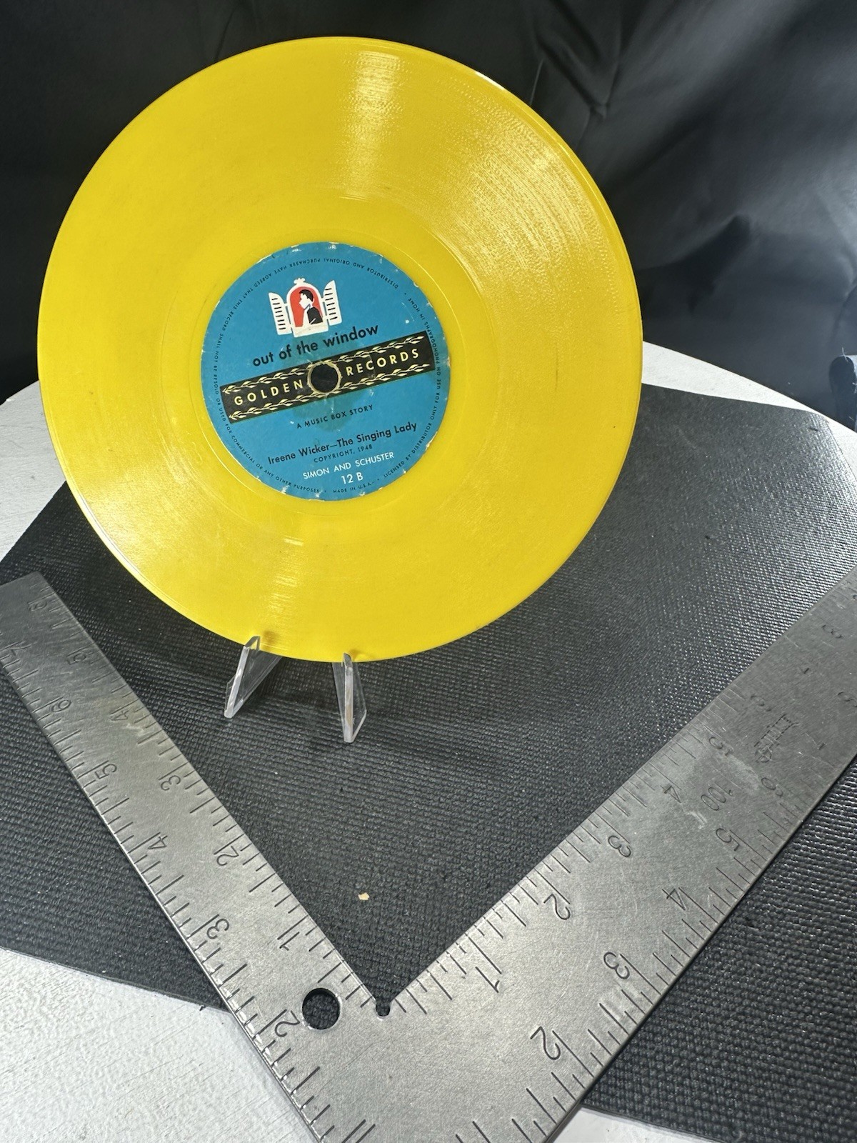 1948 Golden Records Irene Wicker Singing Lady Yellow 6” Record 12 Vintage