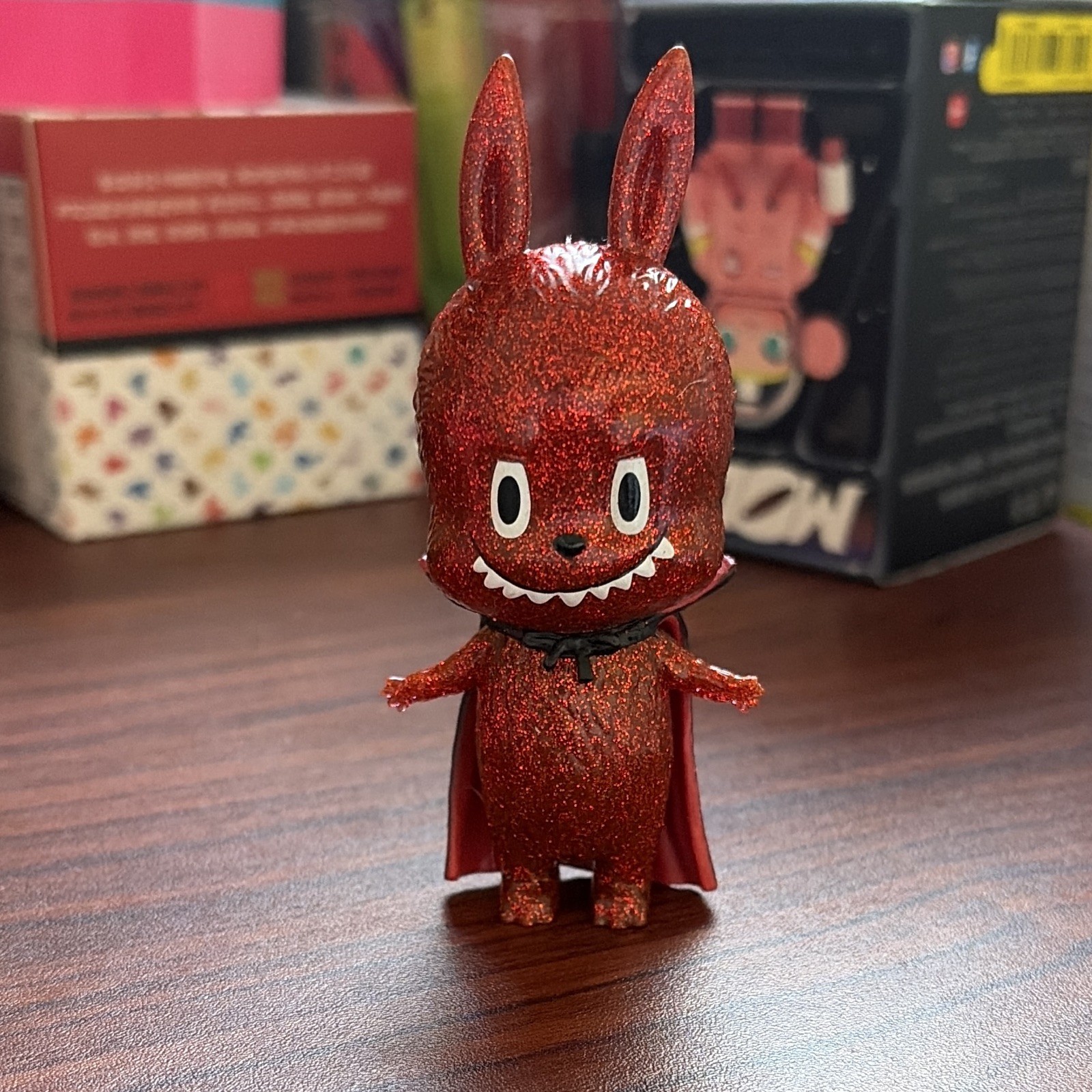 Autentico Pop Mart - Il Piccolo Mostro Figura v2 - Capo Rosso