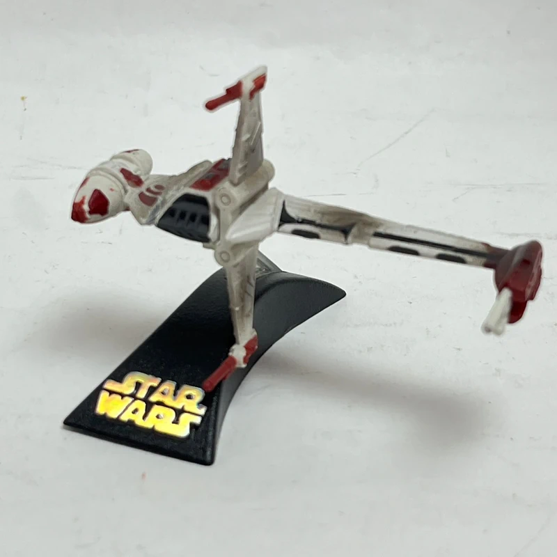 Caza estelar B-Wing de la República. Naves espaciales de titanio Micro Machines. Diecast