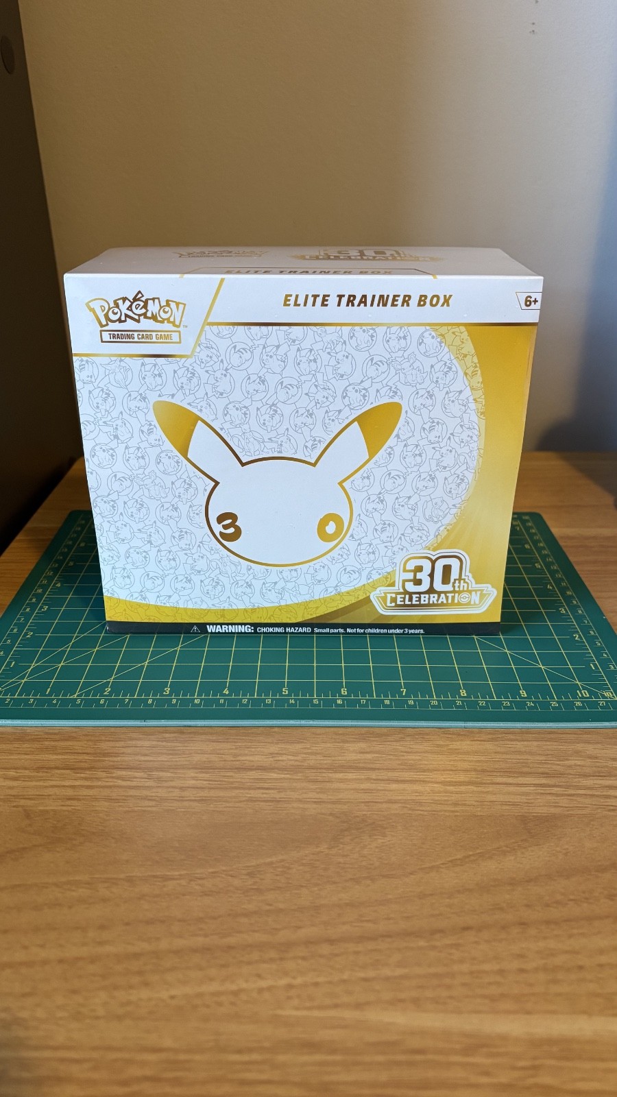 Pokémon 30th Anniversary Celebration Elite Trainer Box ETB Sealed No Rips/Tears