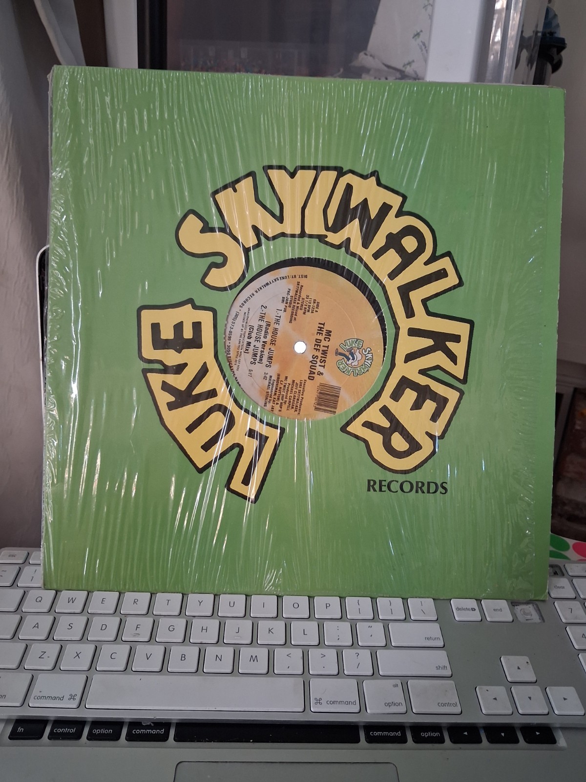 MC Twist & The Def Squad *The House Jumps *12" single record *NM/NM *1989