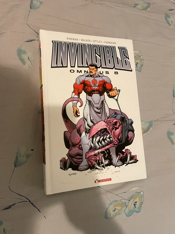 Invincible omnibus 8