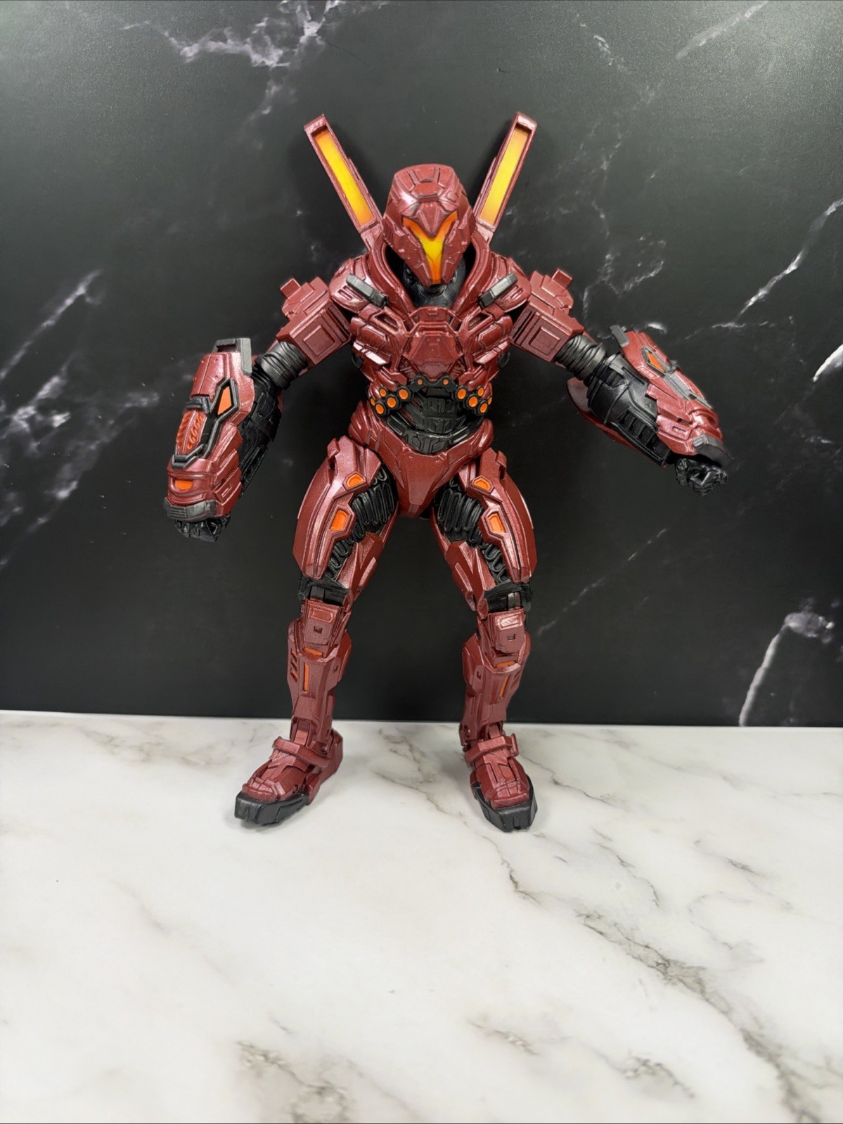 DC Multiverse McFarlane CARAPAX - Modellino Blue Beetle (rosso)
