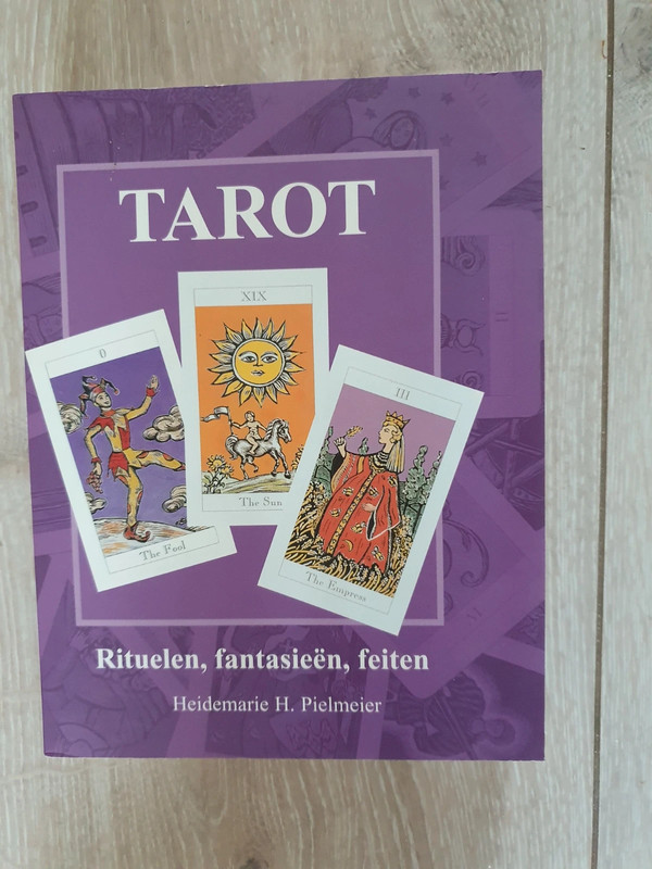 Tarot rituelen,  fantasieen , feiten.