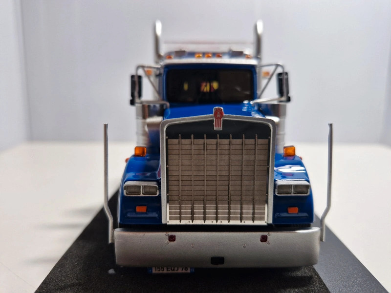 Défectueux Camion Kenworth W900 Depann 2000 - PERFEX 1/43 200 ex.