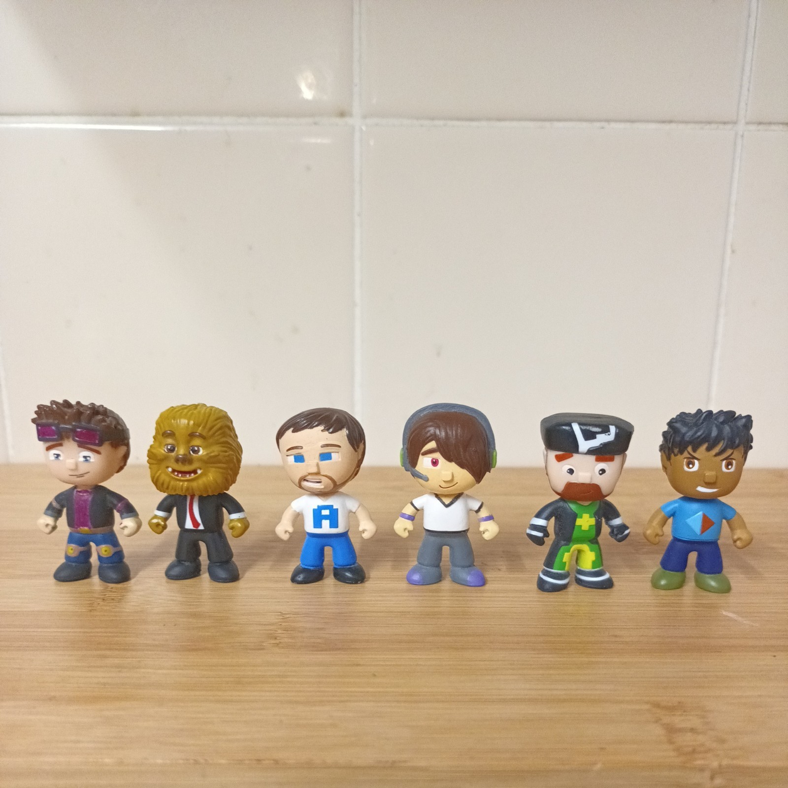 Tube Heroes Mystery Minis 6x personaggi in scatola cieca regalo fantastico