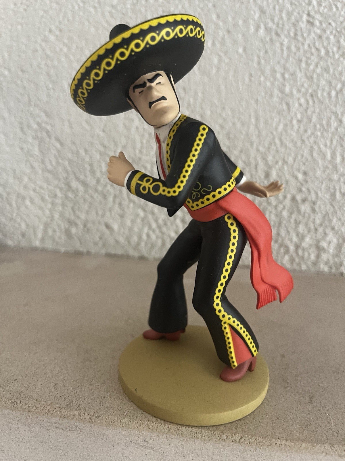 Figurine Général Alcazar lanceur de couteau – 7 Boules de Cristal 2011