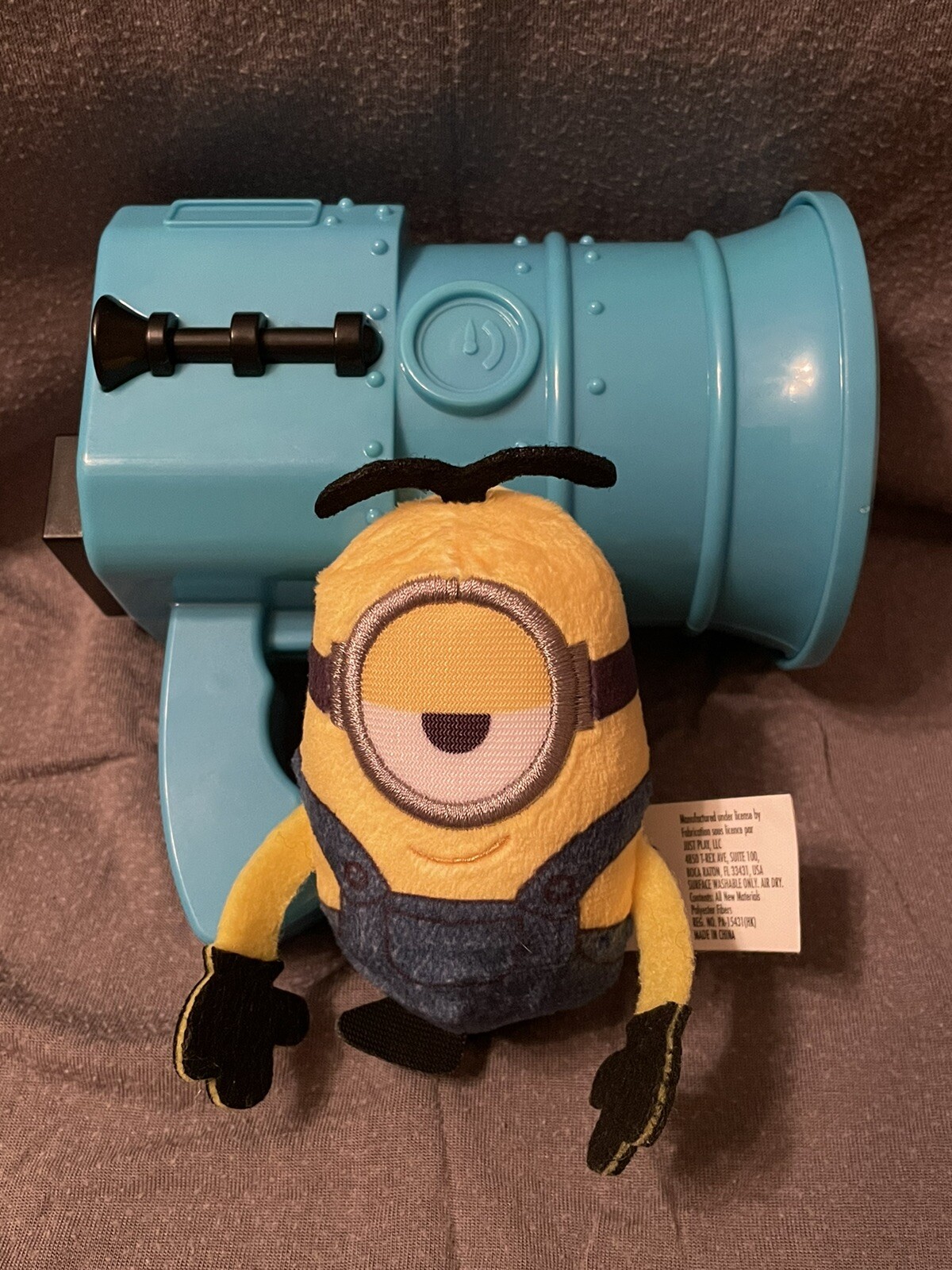 NEW Illumination's Minions: Rise of Gru Fart Blastin' Minions Surprise - Stuart