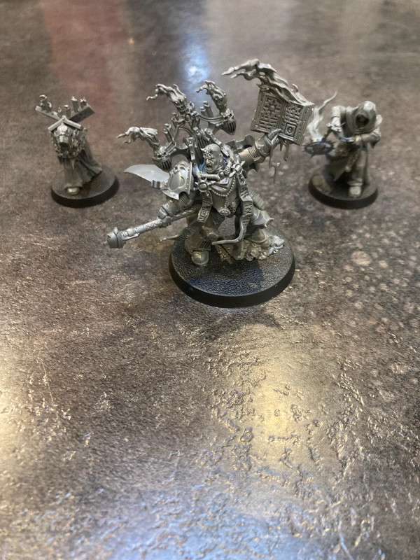 Space Marines du Chaos - Apôtre Noir et ses deux disciples