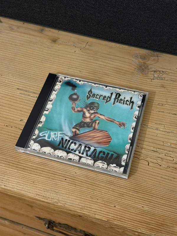 Sacred Reich - Surf Nicaragua EP (Bootleg)
