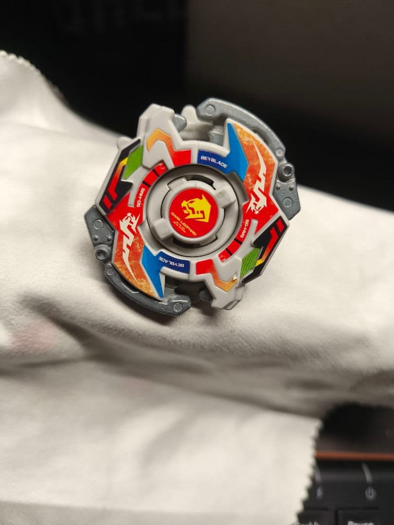 Beyblade Dark Leopard MS Spazzatrice Metallo Grigio Argento TAKARA Giappone TOY 2610TY