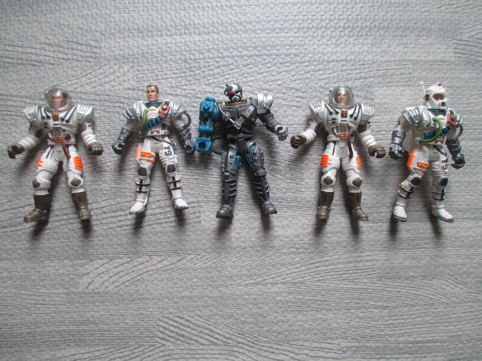 Lotto 5 action figure soldato astronauta Chap Mei Space Quest 2001