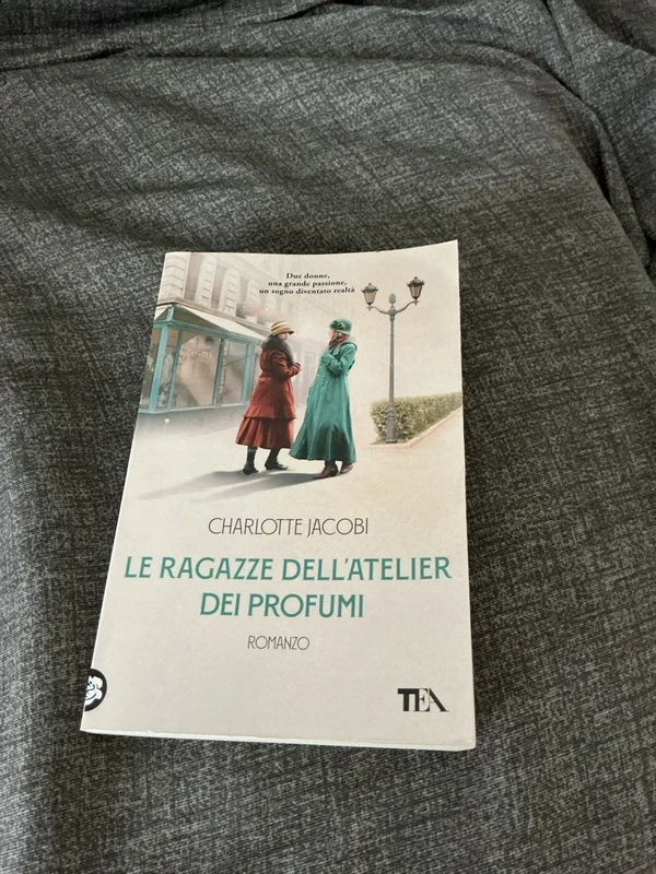 Le ragazza dell atelier dei profumi Charlotte Jacobi