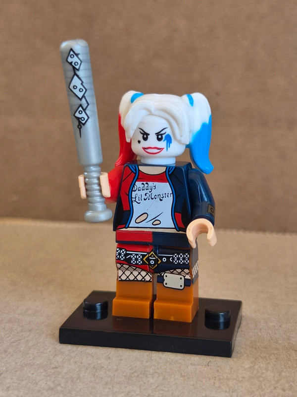 Suicide Squad 🎥 Margot Robbie Harley Quinn Dc comics style Lego compatible