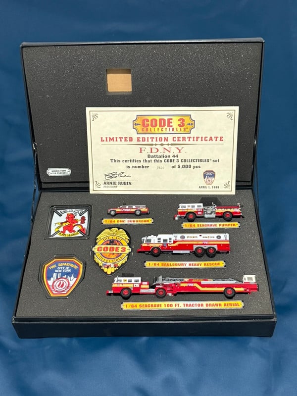 Rare Coffret Code 3 FDNY Battalion 44 Limited Edition 430/5000