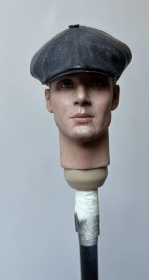 Scultura testa Tommy Shelby Peaky Blinders personalizzata 1/6. No Hot Toys