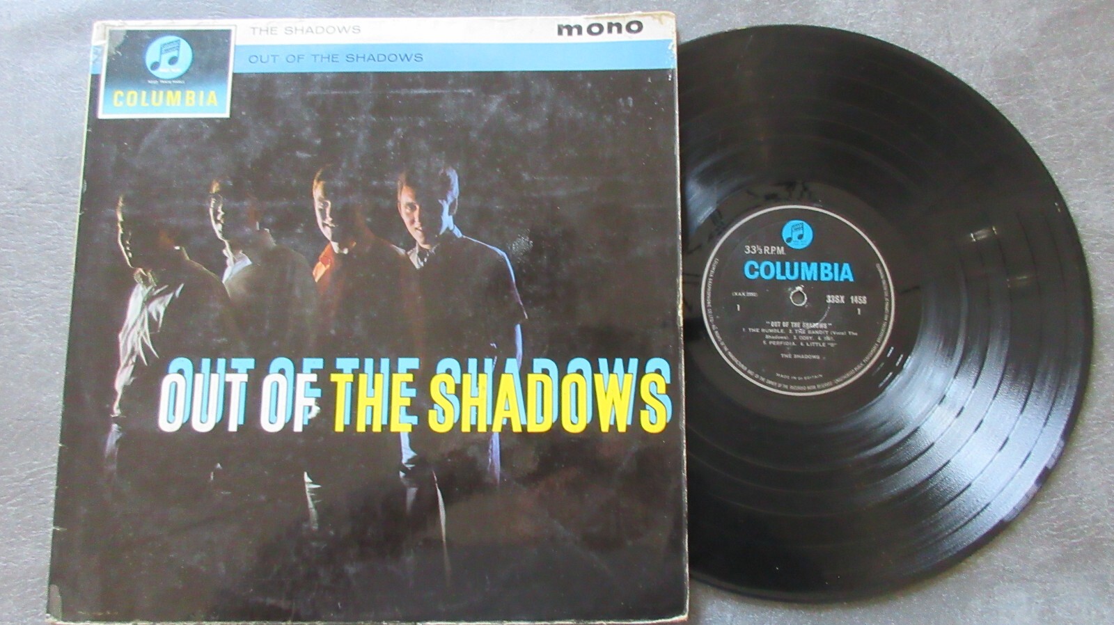 The Shadows Out of the Shadows LP 1962 **GOOD+/VG+**