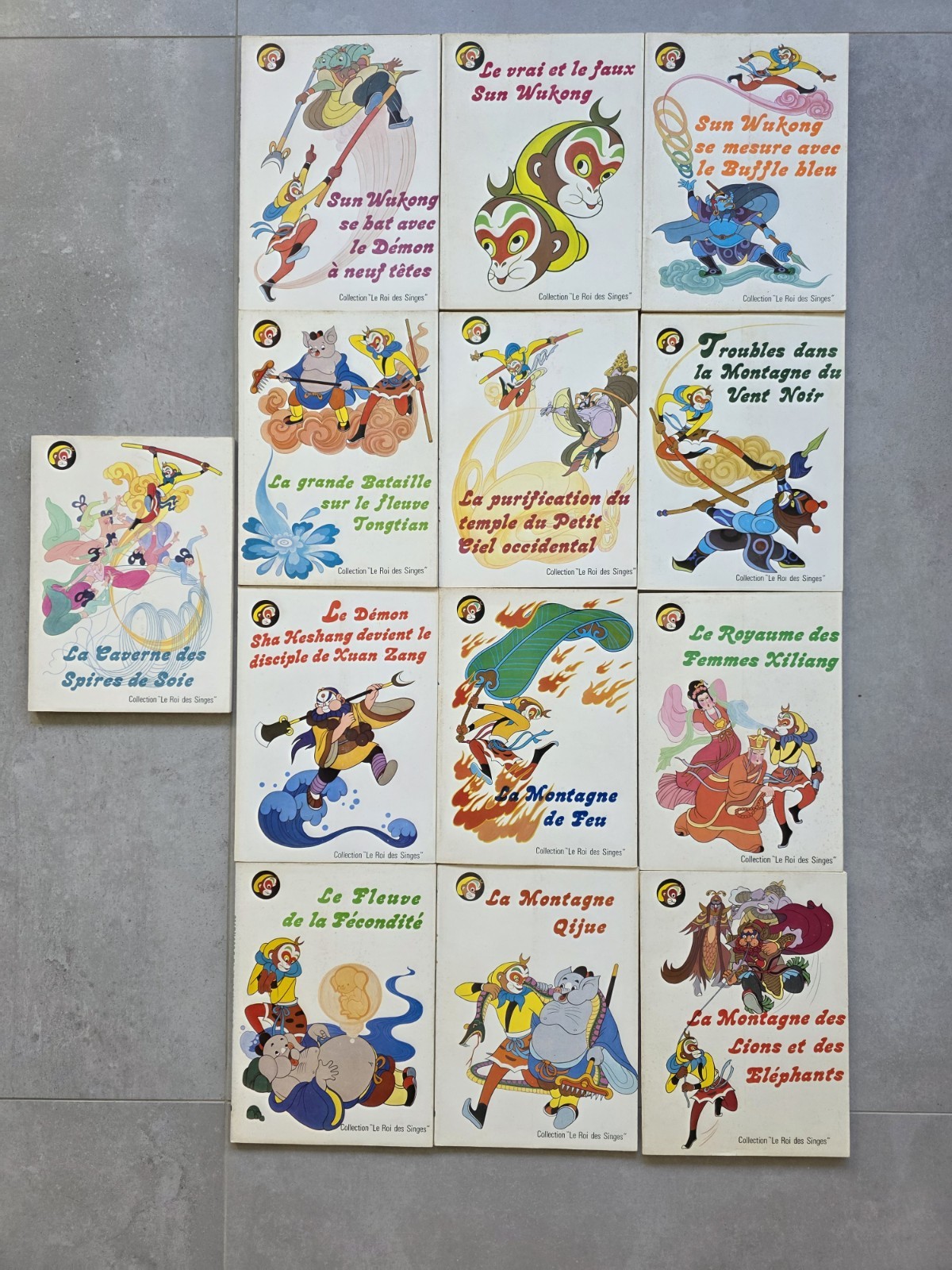 LE ROI DES SINGES Sun Wukong – Lot 13 livres illustrés chinois – Éditions 1980
