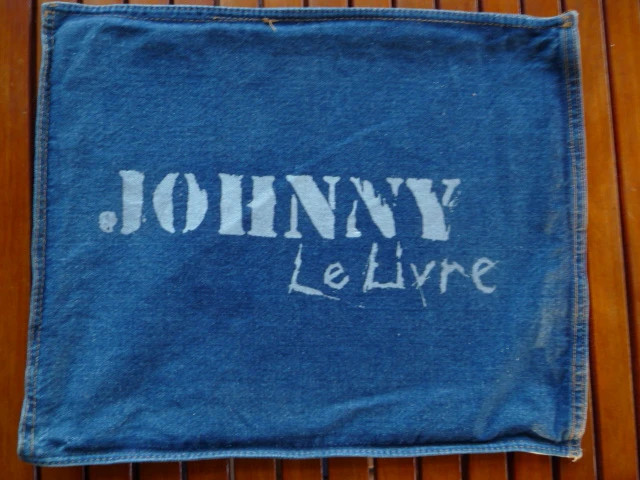 Livre "Johnny Hallyday" Johnny, le livre (2) - CD Bleu