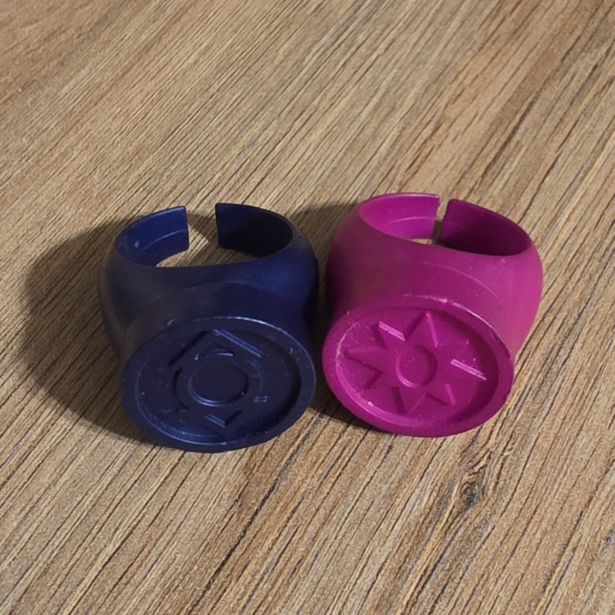 Anello Heroclix Lanterna Viola e Viola Tribù Batman