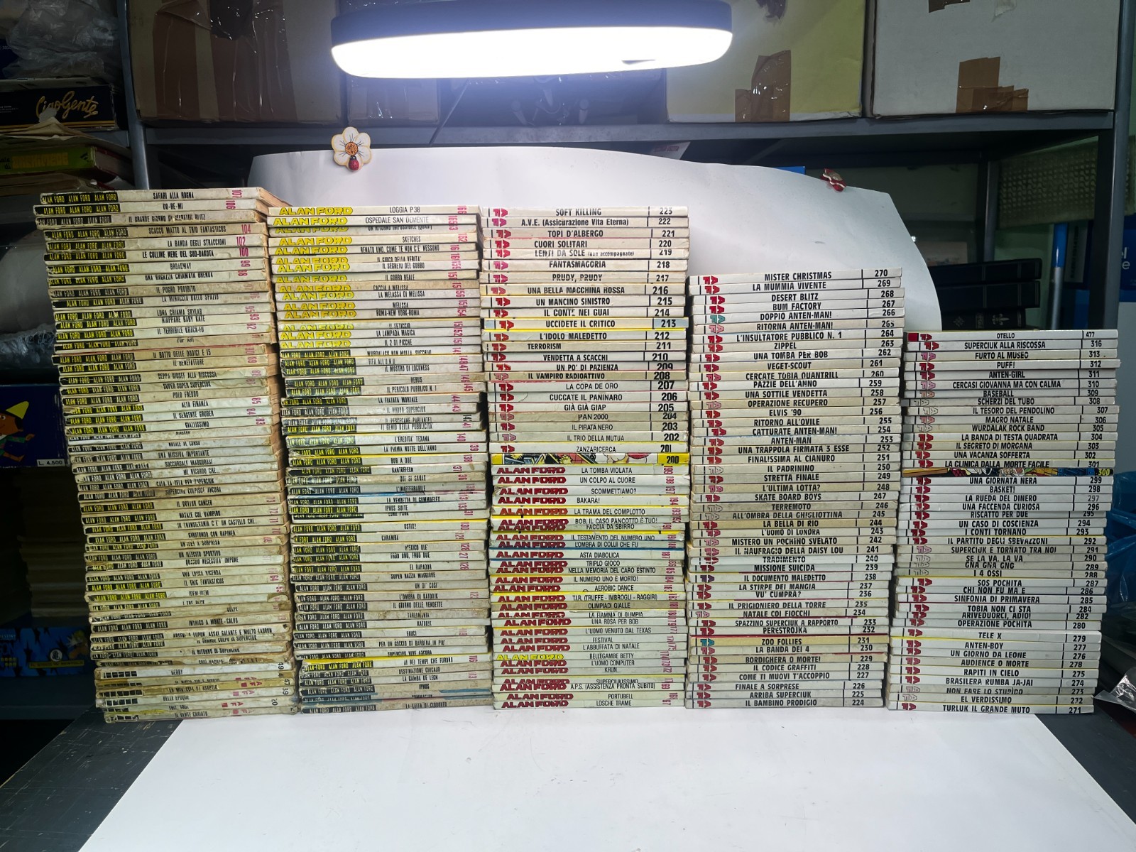 ENORME LOTTO 237 ALAN FORD PRIMA SERIE-EDITORIALE CORNO-MAX BUNKER-MAGNUS