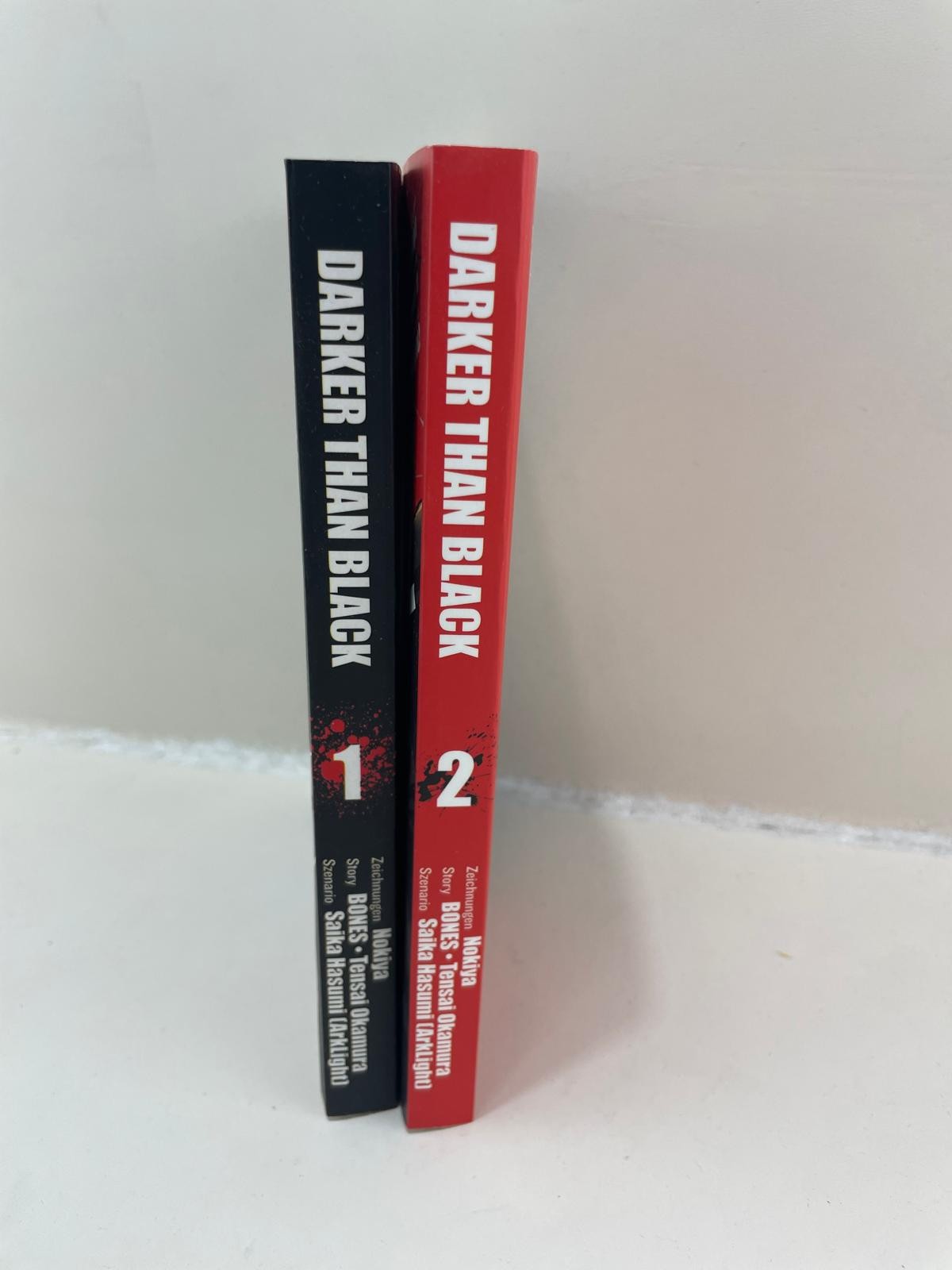 Darker than Black 1+2 set completo, manga fantascientifico, ottime condizioni, italiano