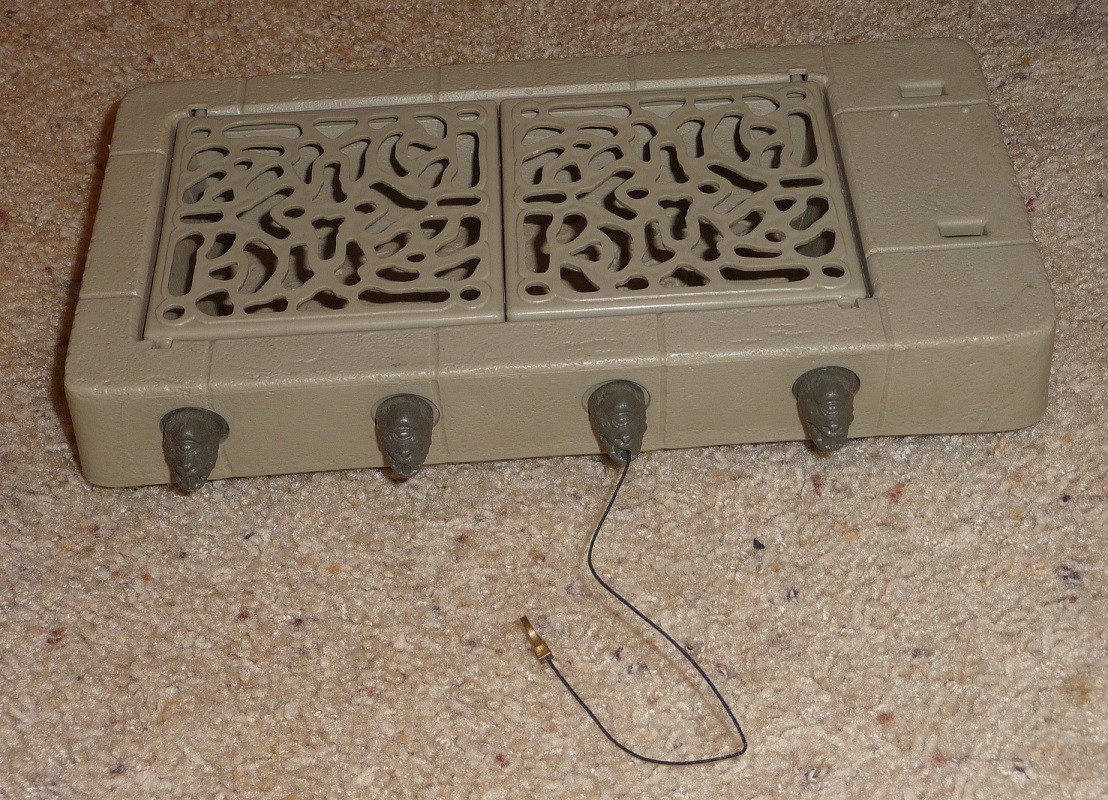 1983 Vintage Star Wars ROTJ -Jabba The Hutt Playset Base - Prodotti Kenner