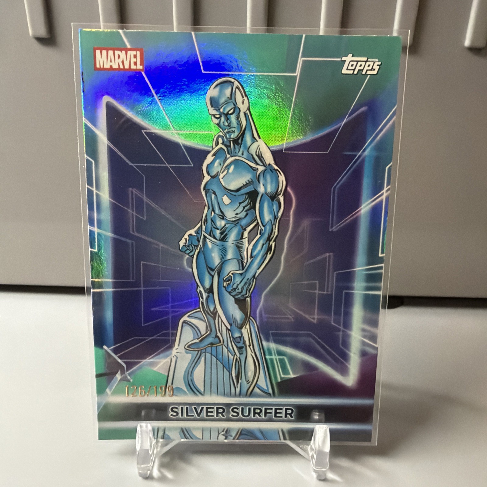 Carta 2026 Marvel Neon Silver Surfer /199 Aqua Foil Topps #34 come nuova