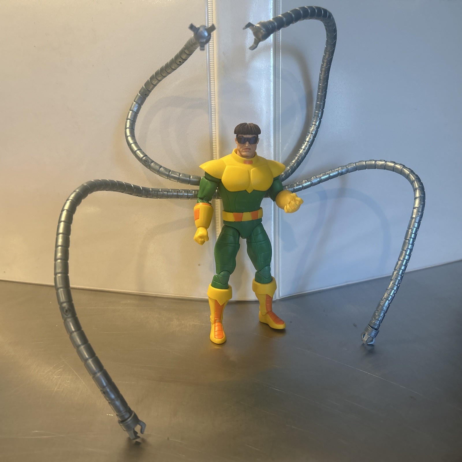 Marvel Legends Doctor Octopus Doc Ock Spider-man Modellino VHS animato 6"