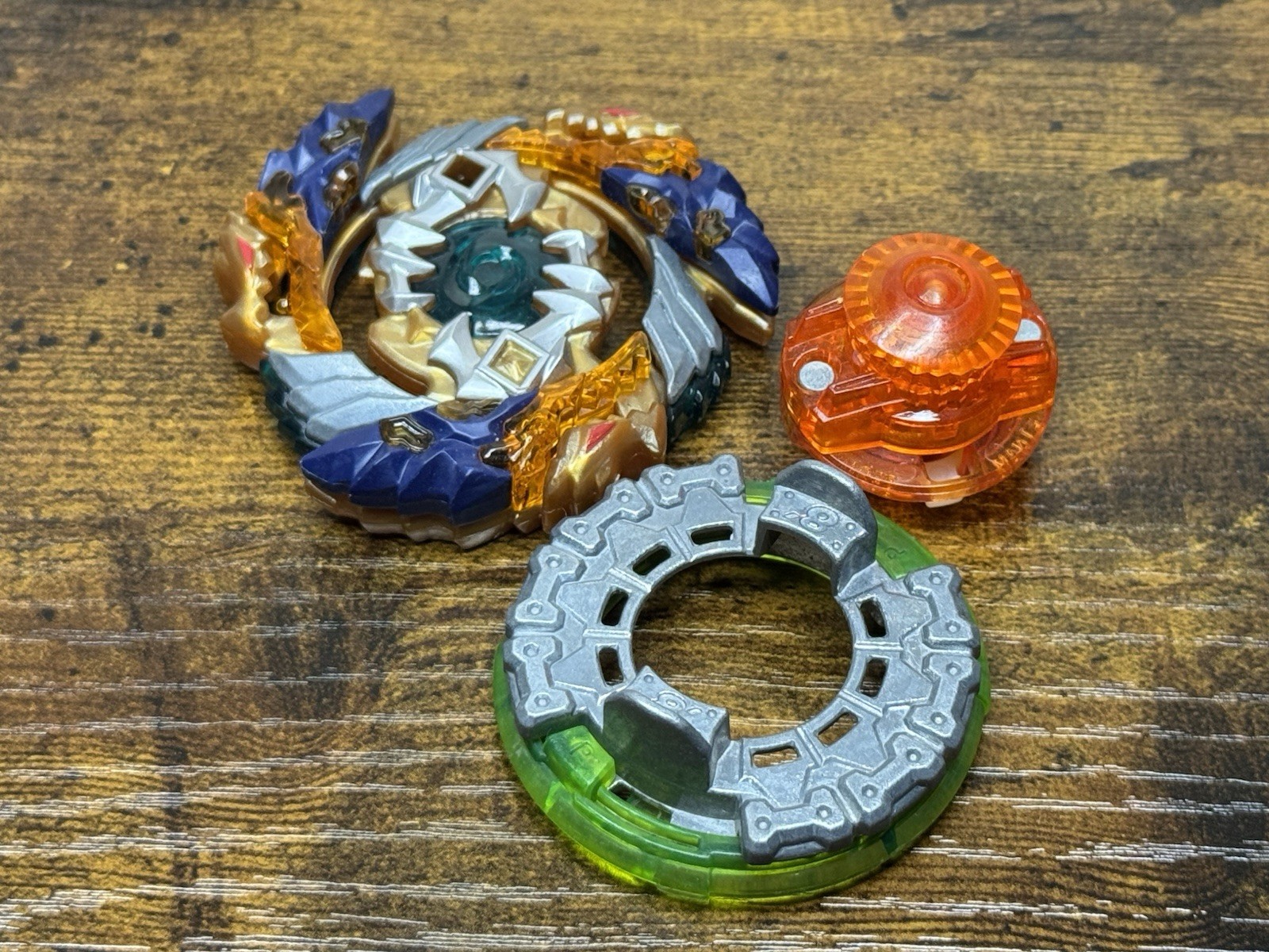 Geist Fafnir 8’ Proof Absorb B-122 Beyblade Burst Takara Tomy #B2