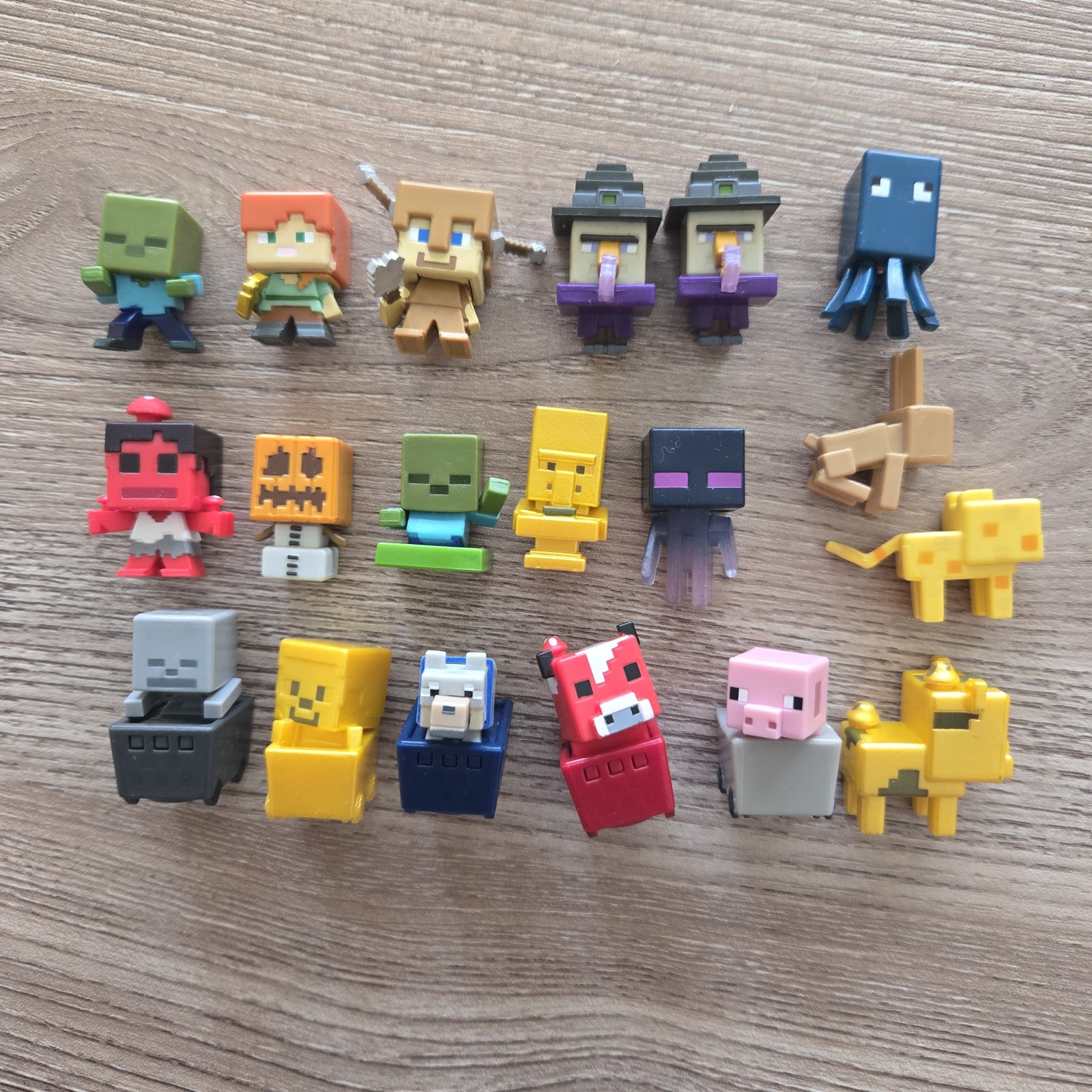 Lotto 18 Minifigure Minecraft Mojang Mattel 1" Steve Alex Animali Mobs Giocattoli