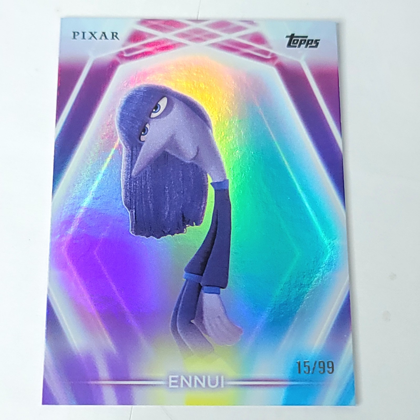Ennui Topps 2026 Disney Neon Holo rifrattore parallelo edizione limitata 15/99